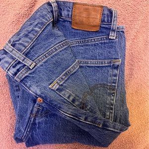 Levi’s ribcage straight denim jeans